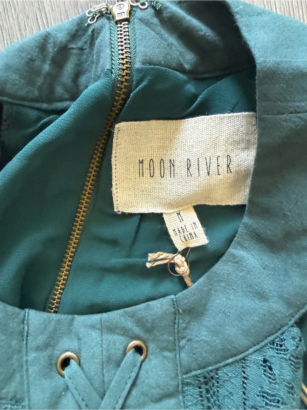 NWT Moon River x Anthropologie Teal Lace-Up Halter Crop Top with Lace Panels - Picture 5 of 5